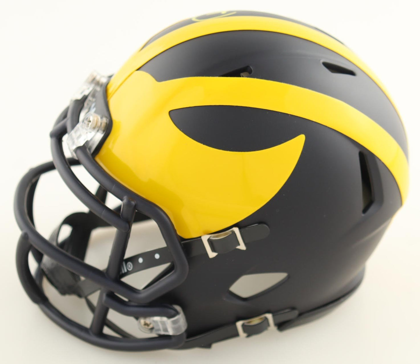 Braylon Edwards Signed Michigan Wolverines Speed Mini Helmet Inscribed "Go Blue!" (Beckett) - Curators Corner LLC