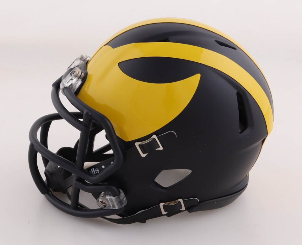 J.J. McCarthy Signed Michigan Wolverines Speed Mini Helmet (Beckett) - Curators Corner LLC