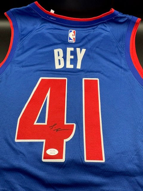 Saddiq Bey Signed Detroit Pistons Jersey - Curators Corner LLC