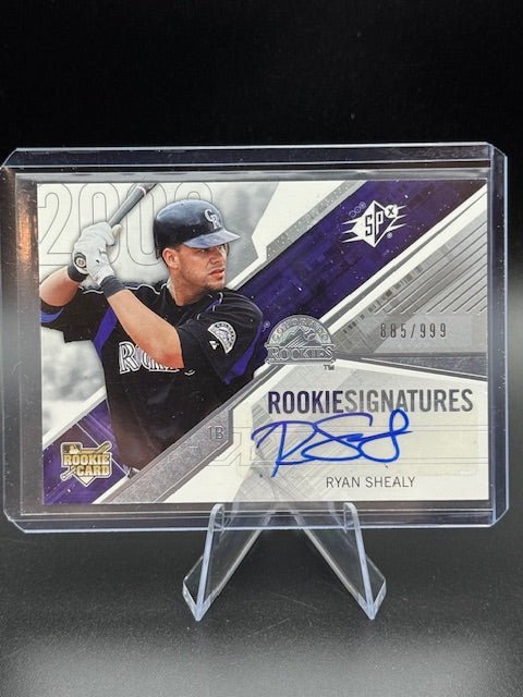 2006 Upper Deck SPX Rookie Signatures Ryan Shealy Auto Rookie Card #110 Numbered 885/999 - Curators Corner LLC