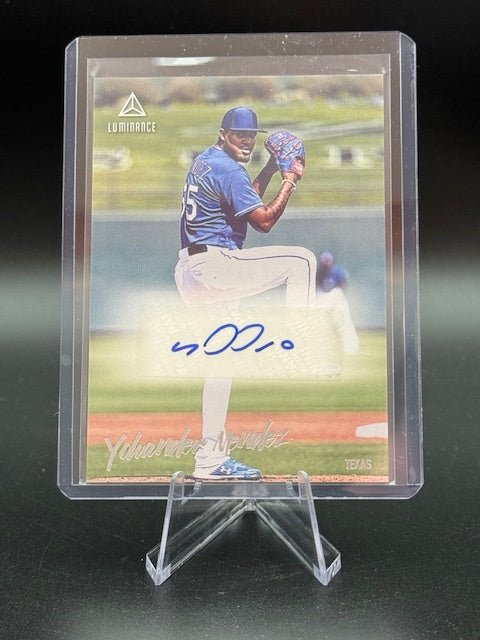 2020 Panini Chronicles Luminance Autograph Yohander Mendez Card LA - YM - Curators Corner LLC