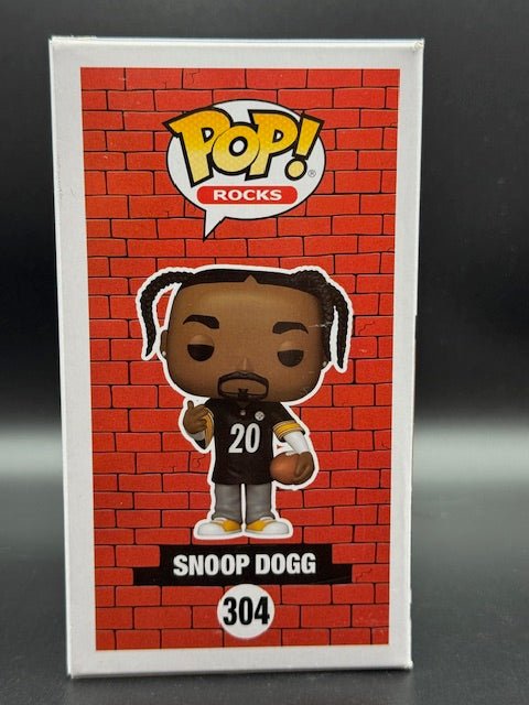 Snoop Signed Snoop Dogg Wearing Steelers Jersey Funko Pop #304 - Curators Corner LLC